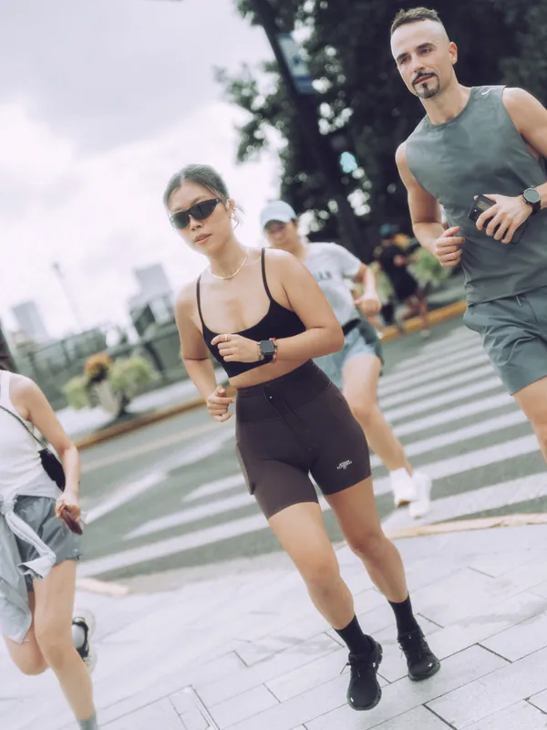 Night Run & Chill — 3
